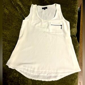 My Michelle White Tunic Size small